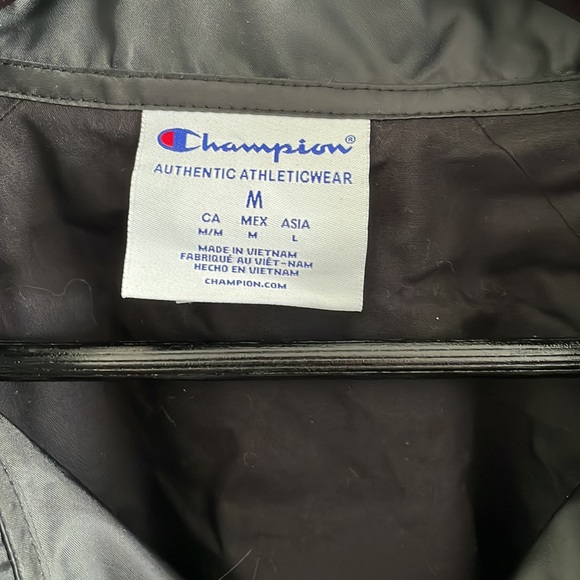 Champion Coat - Picture 2 of 4